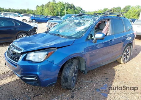 2017 Subaru Forester 2.5I Premium из США, поврежденный, VIN JF2SJAEC7HH463847